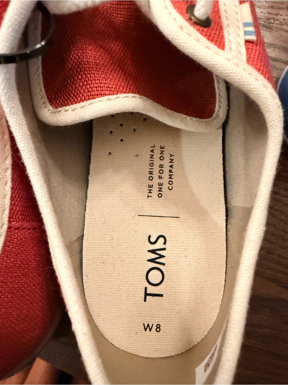 TOMS Women's canvas sneakers. Heathered red color. Size 8 - Picture 6 of 6